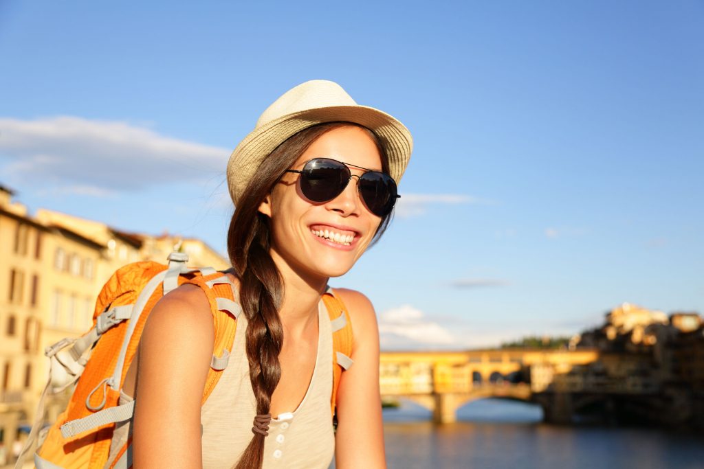 6 tips to prevent Acne breakouts while traveling!